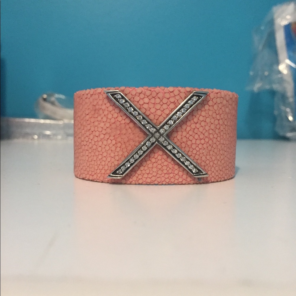 Angelique de Paris X Stingray Cuff